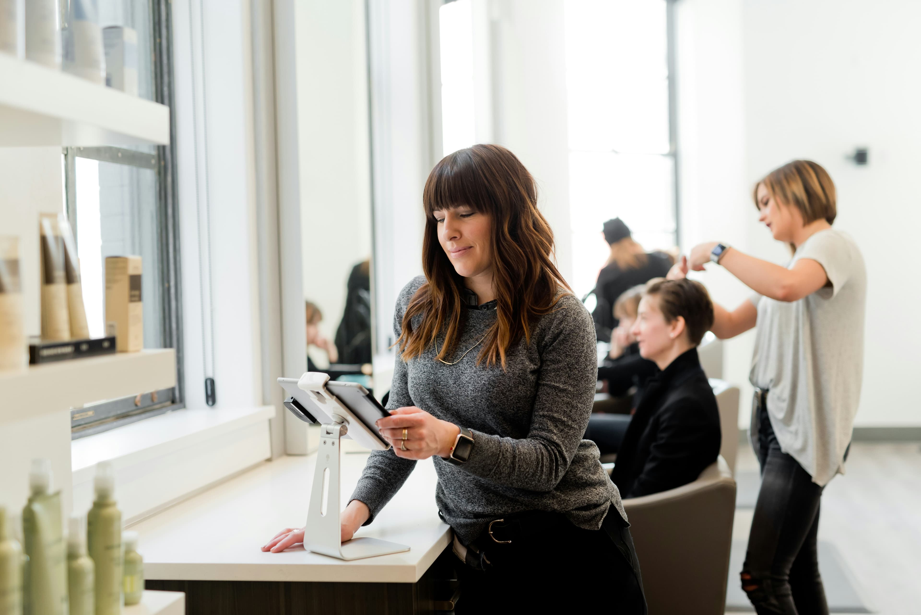 Multidisciplinaire salon